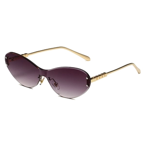 Randlose Sonnenbrille mit lila Verlaufsgläsern in Schmetterlingsform und goldenen Bügeln