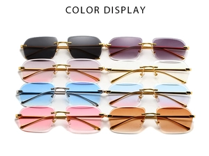 Détails des coloris pour lunettes de soleil sans monture carrées avec monture dorée