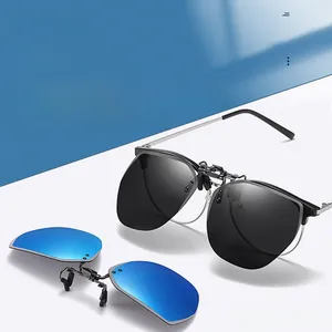Polarized sunglasses clip-on with metal mechanism for prescription frames