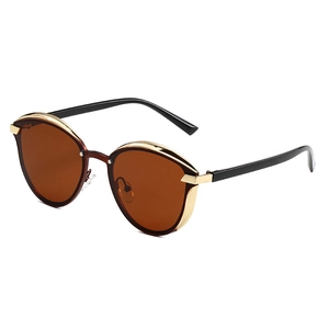 Retro cat-eye polarized sunglasses with gold metal frame and brown lenses for women