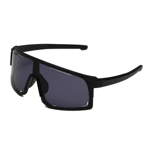 Outdoor sports cycling sunglasses with matte black frame and grey one-piece lenses