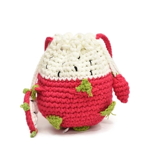 Borsa a secchiello in crochet fatta a mano a forma di pitaya con dettagli di foglie verdi