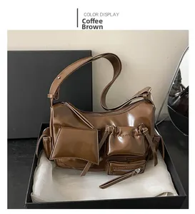 Détails du sac de moto marron café brillant avec plusieurs poches fonctionnelles