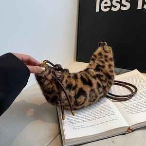 Leopard Print Faux Fur Hobo Bag For Women Chic Crescent Shoulder Bag With Knotted PU Leather Strap Autumn Winter Fashion