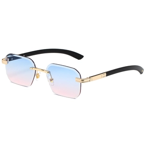 Lunettes de soleil carrées sans monture avec verres dégradés bleu-rose et pont gravé or