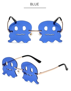 Detail der blauen Geister-Party-Sonnenbrille mit goldenem Metallrahmen für Feste