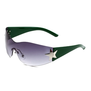 Lunettes de soleil sans monture avec verres dégradés violets et détails d'étoiles en métal