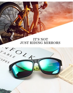 Lunettes de soleil sport polarisées avec monture noire mate et verres miroir bleu-vert