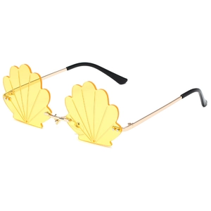 Floral rimless shell texture sunglasses with yellow lenses and gold metal frame