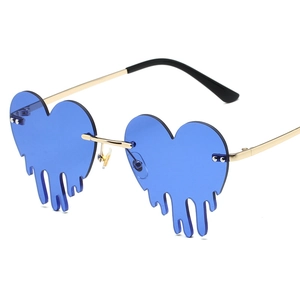 Lunettes de soleil cœur bleu sans monture avec effet de fusion et monture en métal doré