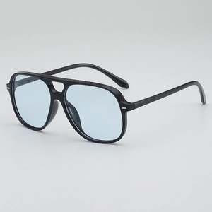Lunettes de soleil aviateur oversize à double pont, monture noire et verres bleu océan