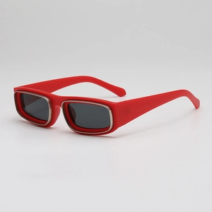 Lunettes de soleil rectangulaires rouges à double monture et verres anti-UV