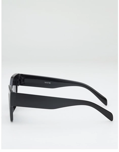 Detail view of bold black square sunglasses temples with white model code WF15101