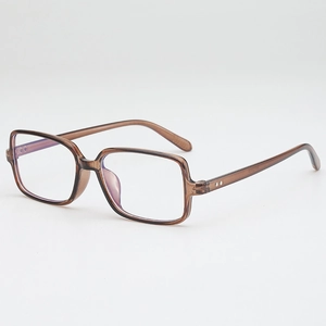2025 retro square sunglasses with brown translucent frames and rivet details at 45-degree angle