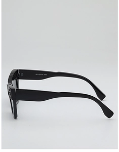 Detailed side view of black cat-eye sunglasses temples with size specifications 3822 50-25-145