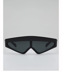Vue de face des lunettes de soleil futuristes noir mat avec monture épaisse