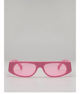 Gros plan détaillé de lunettes de soleil roses rectangulaires avec montures et verres assortis