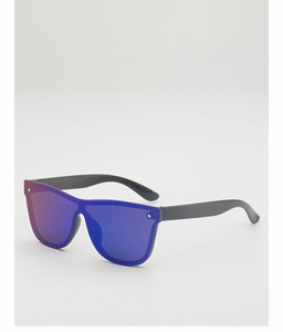 Close-up of frameless oversized kids sunglasses with purple gradient lenses and rivets