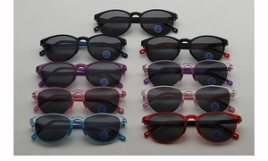 Vue à plat de lunettes de soleil pour enfants en 9 couleurs bonbons avec protection UV tendance