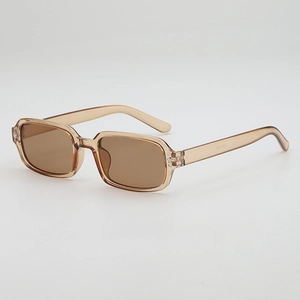 Lunettes de soleil rectangulaires rétro avec monture thé et rivets en étoile
