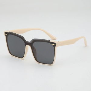 Chic two-tone oversized square sunglasses with cream frame and dark grey lenses for women