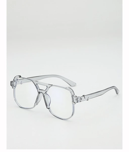 Close-up of model WF3583 oversized transparent grey aviator sunglasses with double bridge
