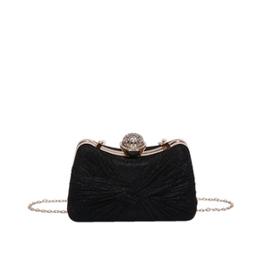 Pochette de soirée noire avec cadre doré et fermoir boule orné de strass étincelants