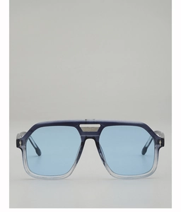 Detail of pilot sunglasses with navy blue gradient frame and metal double bridge bar