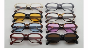 Affichage matriciel de lunettes de soleil rétro en huit couleurs dont écaille et rouge foncé