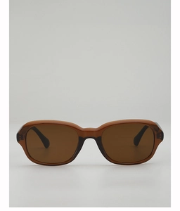 Vue détaillée des lunettes de soleil vintage marron carrées avec verres anti-UV