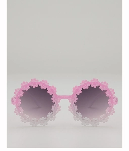 Detailed front view of daisy shaped pink and white gradient frames on kids sunglasses