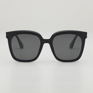 Square Frame Sunglasses UV400 Protection Retro Vintage Black PC Frame AC Lens Fashionable Eyewear For Men And Women Outdoor
