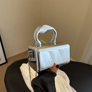 Sac à main boîte argenté miroir moderne avec anse arquée et chaîne en métal