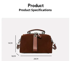 Specifiche dimensionali per la borsa a cuscino in camoscio marrone scuro con misure