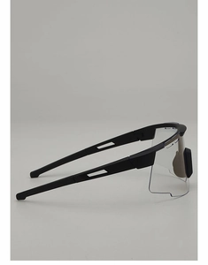 Side view showing aerodynamic frame and ventilated temples of cycling sports sunglasses