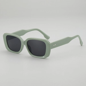 Lunettes de soleil carrées vert menthe rétro avec monture épaisse et rivets