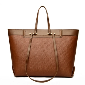 Brown large-capacity tote bag in lychee texture leather with double shoulder straps