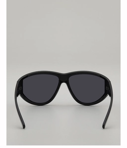 Front view of retro oversized black pilot sunglasses with dark grey lenses and wide temples