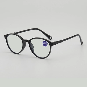 Klassische runde schwarze Lesebrille mit Blaulichtfilter und +3,50 Dioptrien für Senioren