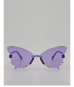 Detail of purple butterfly-shaped rimless sunglasses for kids with wavy lens edge