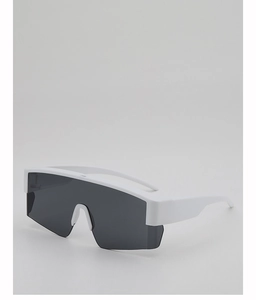 Seitenansicht der sportlichen weißen Radbrille mit großen grauen Gläsern