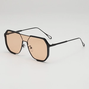 Oversized Geometric Pilot Sunglasses Metal Frame Double Bridge UV400 Protection Driving Fashion Accessory Unisex