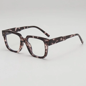 Classic tortoise shell thick frame eyeglasses in retro square style for men and women