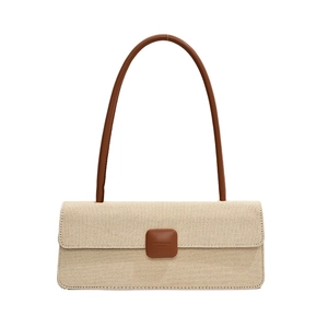 Minimalistische beige Webhandtasche mit braunem Lederriemen und Kontrastdetails