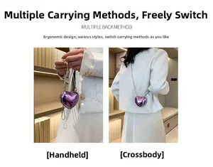 Détails du sac cœur violet métallisé présenté en mode sac à main et sac bandoulière