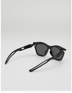 Detailed close-up of model 3823 sports sunglasses frame and hollowed temple structure