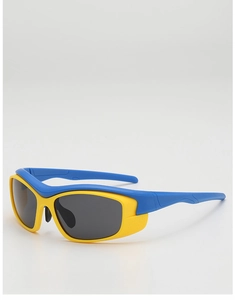 Detail of blue and yellow sports sunglasses with anti-slip temples and dark grey lenses