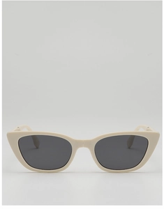Detail of cream cat-eye foldable kids sunglasses with dark lenses and retro plastic frame