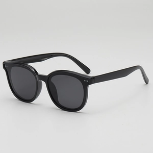 Lunettes de soleil noires classiques pour enfants avec verres UV400 et monture large