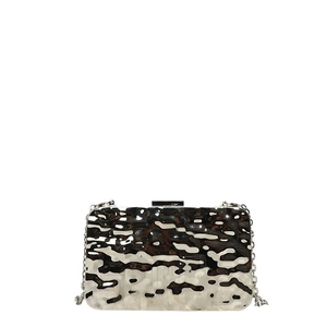 Elegante rechteckige Hardcase-Clutch mit Wellenstruktur und silbernem Kettenriemen
